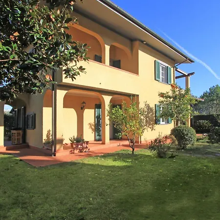 Anna By Interhome Dom wakacyjny Forte dei Marmi